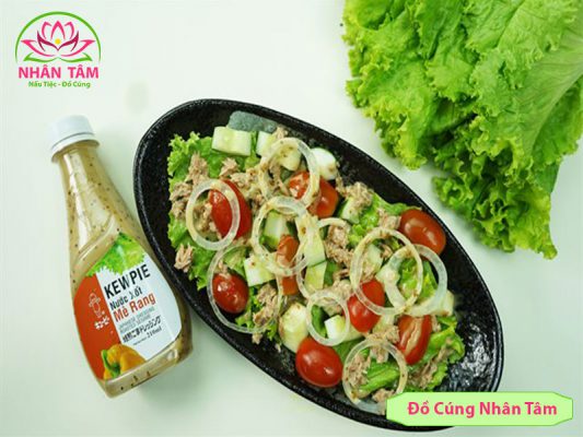 cách làm salad cá ngừ sốt mè rang